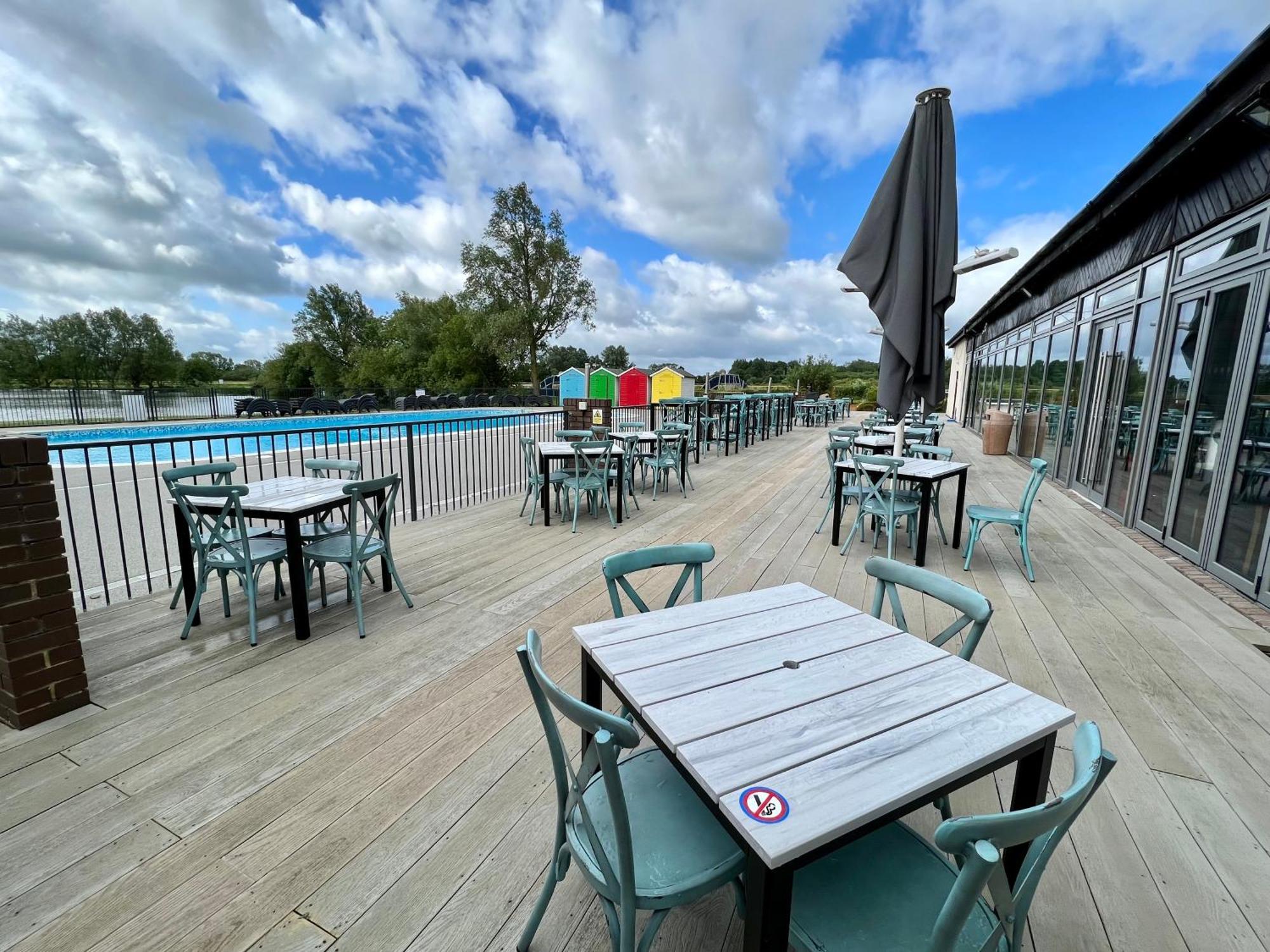 Reeds View Holiday Lodge 南塞尔尼 外观 照片